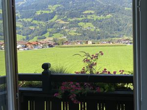 23995352-Ferienwohnung-8-Stumm im Zillertal-300x225-1