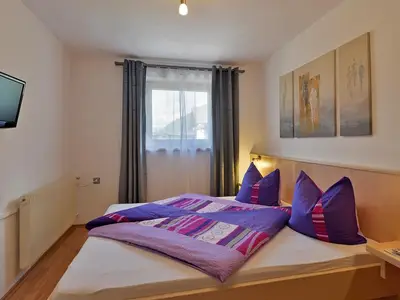 Schlafzimmer 4