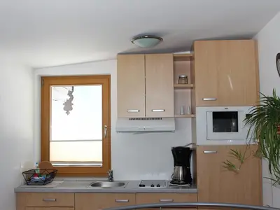 Ferienwohnung-Hollaus-Elisabeth-Stumm-Küchenblock1
