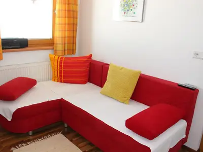 Ferienwohnung-Hollaus-Elisabeth-Stumm-Sofa2