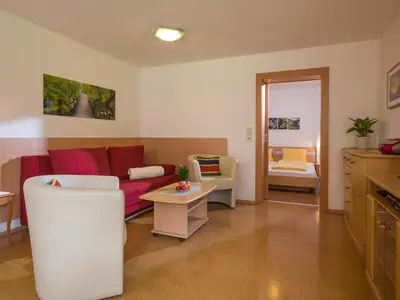 Barbara_Bernardi_Lenzengasse_5_Stumm_Wohnzimmer_1