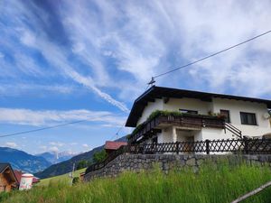 24035077-Ferienwohnung-4-Stummerberg-300x225-1