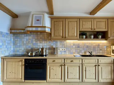 Voll ausgestattete Küche