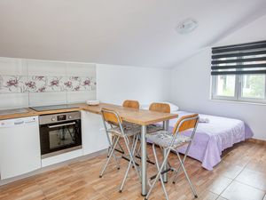 23539117-Ferienwohnung-4-Stupin Čeline-300x225-5