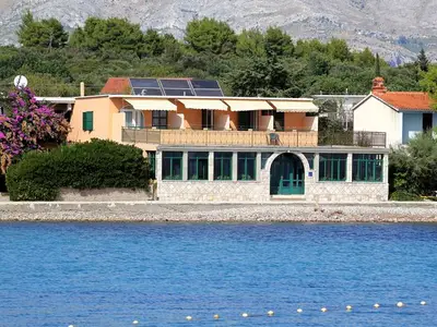 Ferienwohnung für 3 Personen in Sućuraj 2/10