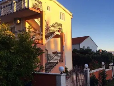 Ferienwohnung für 3 Personen in Sućuraj 3/10