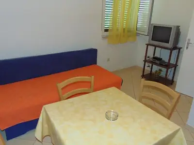 Ferienwohnung für 3 Personen in Sućuraj 5/10