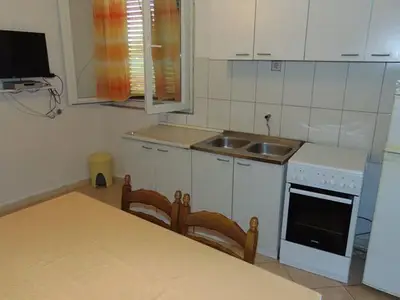 Ferienwohnung für 6 Personen in Sućuraj 5/10