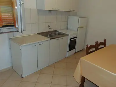 Ferienwohnung für 6 Personen in Sućuraj 6/10