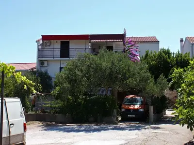Ferienwohnung für 3 Personen in Sućuraj 2/10