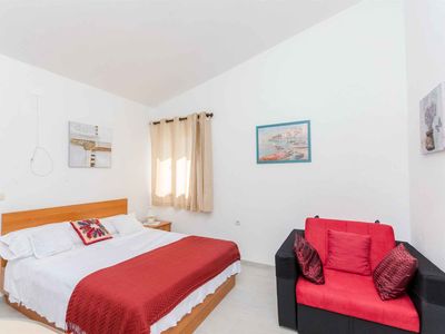 Ferienwohnung für 2 Personen (25 m²) in Sućuraj 8/10