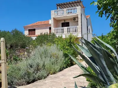 Ferienwohnung für 11 Personen in Sućuraj 4/10