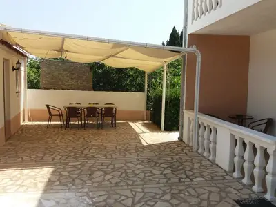 Ferienwohnung für 11 Personen in Sućuraj 10/10