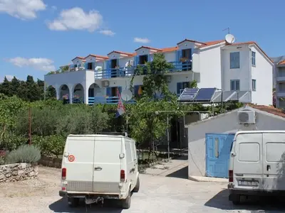 Ferienwohnung für 4 Personen in Sućuraj 3/10