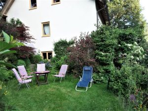 21472893-Ferienwohnung-5-Suhl-300x225-1