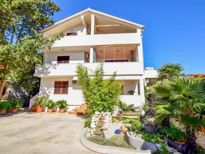 Ferienwohnung für 6 Personen (80 m²) in Sukošan