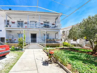 Ferienwohnung für 7 Personen (120 m²) in Sukošan 3/10