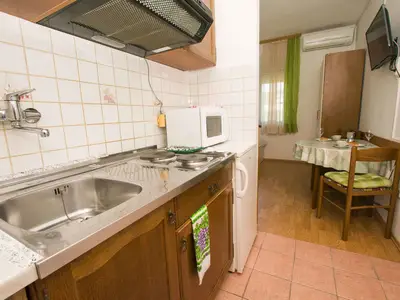 Ferienwohnung für 2 Personen (20 m²) in Sukošan 4/10