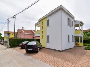 22297289-Ferienwohnung-4-Sukošan-300x225-4