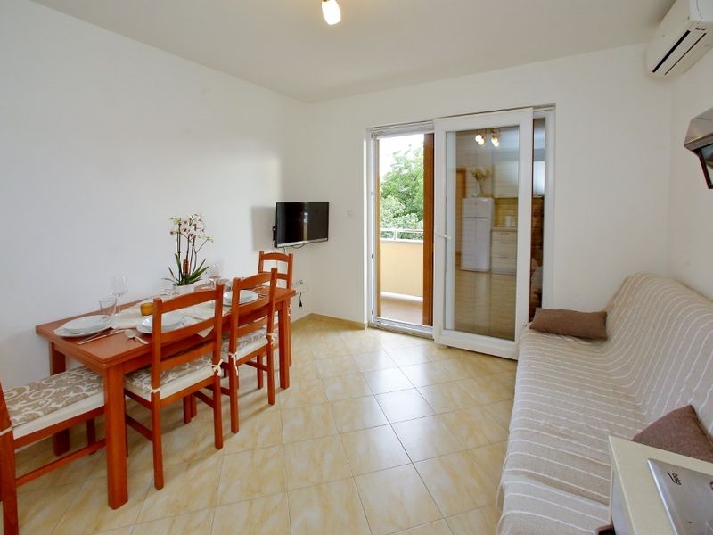 23932550-Ferienwohnung-5-Sukošan-800x600-1