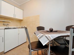 24002144-Ferienwohnung-2-Sukošan-300x225-5