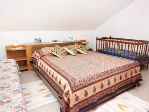 18689052-Ferienwohnung-3-Sukošan-300x225-4