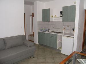 19378917-Ferienwohnung-4-Sukošan-300x225-2