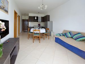 21943107-Ferienwohnung-5-Sukošan-300x225-1