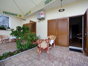 Ferienwohnung für 2 Personen (19 m²) in Sukošan