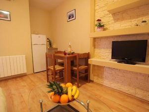 24009674-Ferienwohnung-2-Sukošan-300x225-2