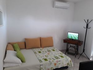 24014728-Ferienwohnung-4-Sukošan-300x225-2