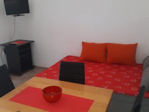 24014730-Ferienwohnung-4-Sukošan-300x225-2