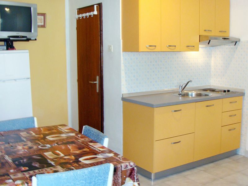 23928769-Ferienwohnung-2-Sukošan-800x600-2