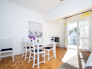 23928804-Ferienwohnung-4-Sukošan-300x225-3