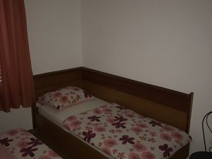 23932118-Ferienwohnung-4-Sukošan-300x225-5