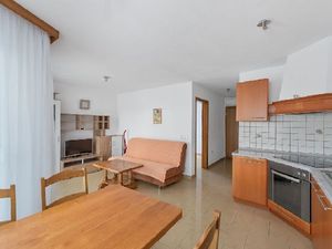 19285284-Ferienwohnung-0-Sukošan-300x225-4