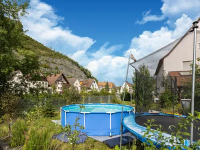PoolOfHouse