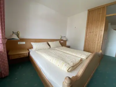 Dorfblick - Schlafzimmer