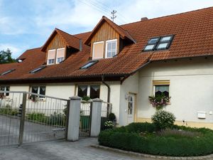 19240868-Ferienwohnung-6-Sulzdorf an der Lederhecke-300x225-1