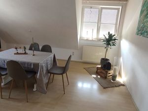 24055900-Ferienwohnung-6-Sulzfeld am Main-300x225-1