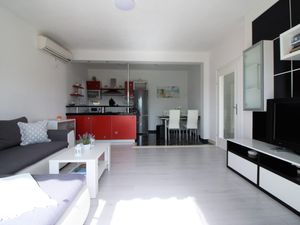 23092353-Ferienwohnung-6-Sumartin-300x225-2