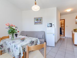 18555675-Ferienwohnung-2-Sumartin-300x225-3