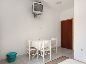 18559789-Ferienwohnung-2-Sumartin-300x225-1