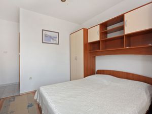 18559789-Ferienwohnung-2-Sumartin-300x225-4