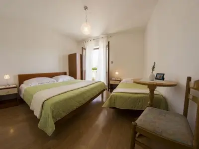 Ferienwohnung für 5 Personen in Sumartin 9/10