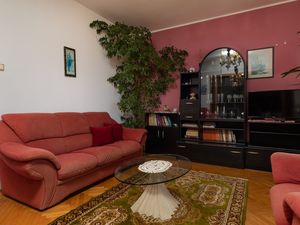 23930759-Ferienwohnung-11-Sumpetar-300x225-1