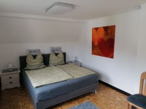 23424900-Ferienwohnung-4-Sundern-300x225-3