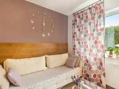 Photo, INSIDE, OUTSIDE