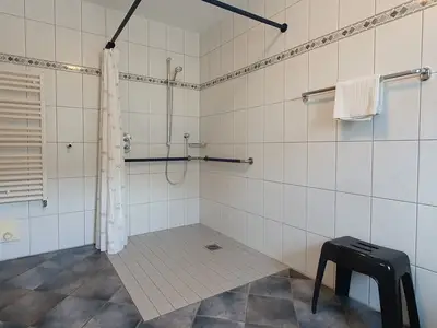 barrierefreie Dusche im Bad