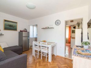 Ferienwohnung für 3 Personen (47 m²) in Supetar